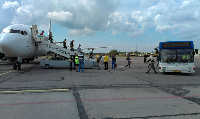 В запорожском аэропорту замедлился рост показателей перевозки пассажиров