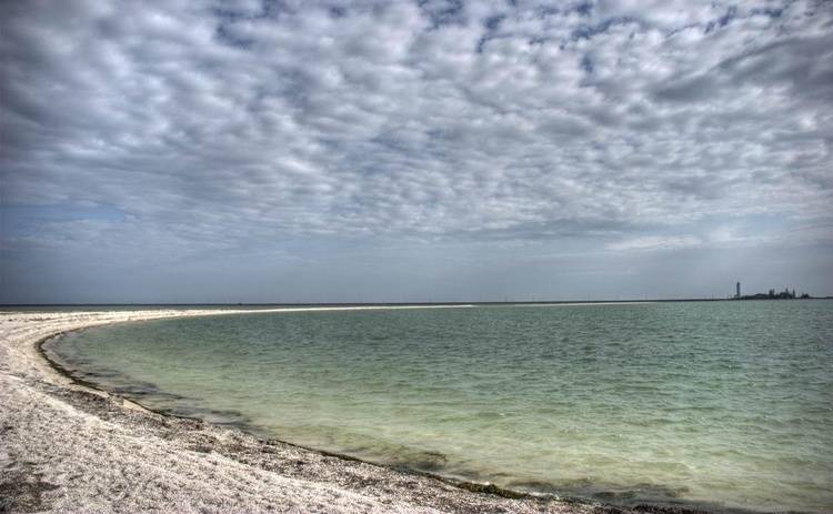 В Кирилловке закрыли проезд на Бирючий остров: с чем связано (ФОТО)