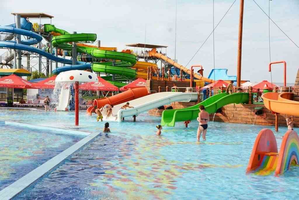 Отдых в Кирилловке 2019: цены в аквапарке «Остров сокровищ»