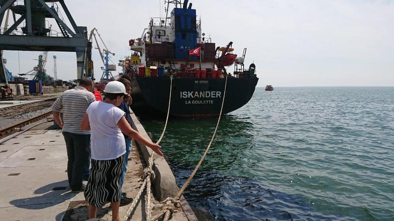 В Азовском море произошло загрязнение нефтью (ФОТО)