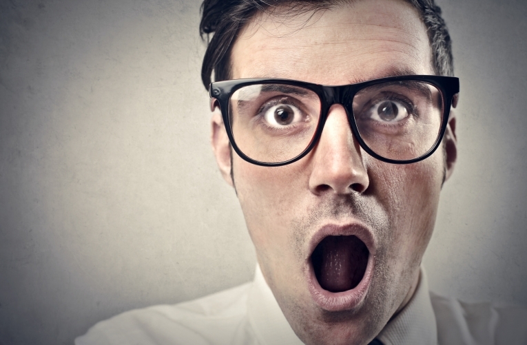 Курьезы: в спальном районе Запорожье разгуливал полностью голый мужчина (ВИДЕО)