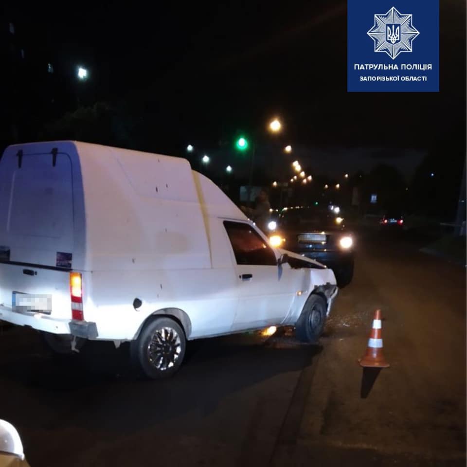В Запорожье пьяный водитель попал в ДТП (ФОТО)