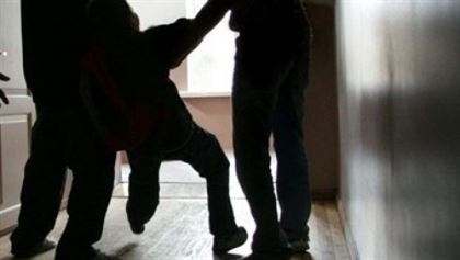 В Запорожской области мужчину похитили и удерживали около месяца, чтобы отобрать квартиру