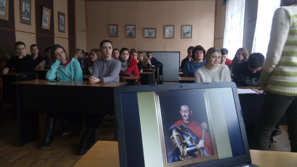 В Запорожье закрывают популярную библиотеку. Вероятная цель – огромное помещение в центре города