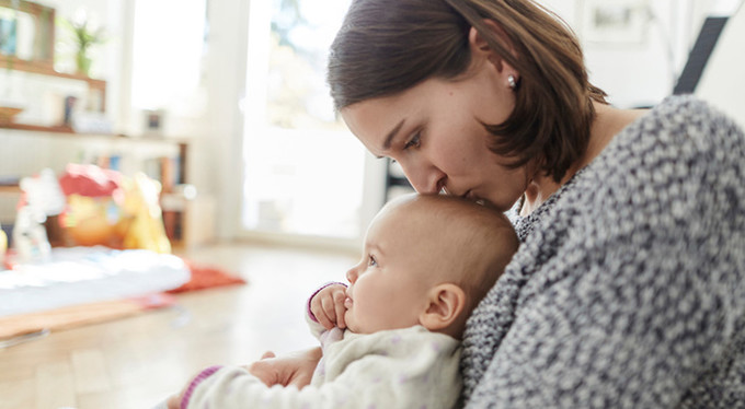 Одиноким матерям увеличат выплаты на детей