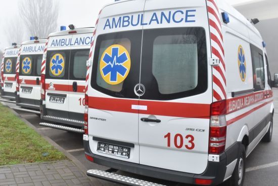 Выпал с 5 этажа, найден повешенным, пострадали в ДТП: работа «скорой» в Запорожской области 26 января