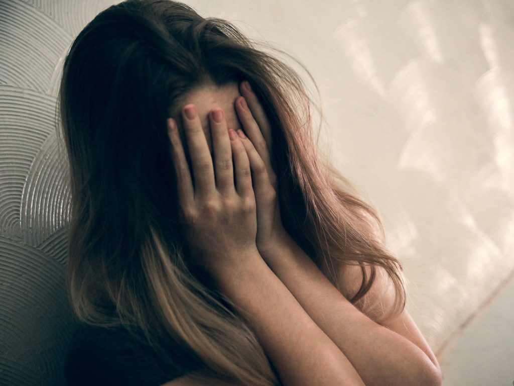 Подросток изнасиловал пьяную 12-летнюю девочку в Запорожской области