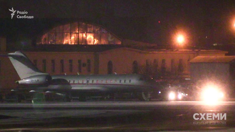 Зеленский вернулся в Украину почти через сутки с момента авиакатастрофы (ФОТО)