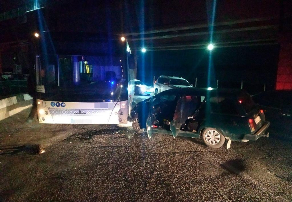 Стали известны подробности ДТП с запорожским автобусом: есть пострадавшие (ФОТО)