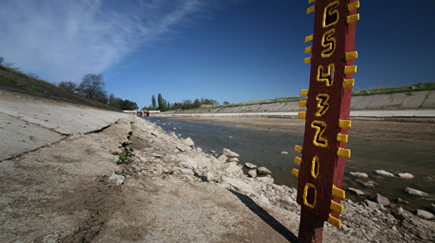 Вода в Крым — кулуарные договоренности Зеленского с Путиным, — Бутусов