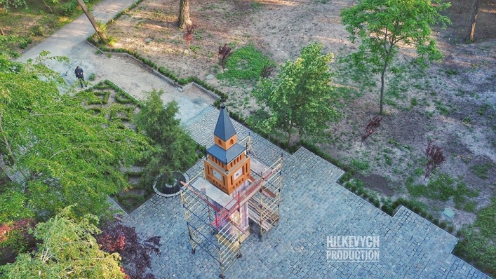 В Запорожской области появился прототип известной британской башни (ФОТО)