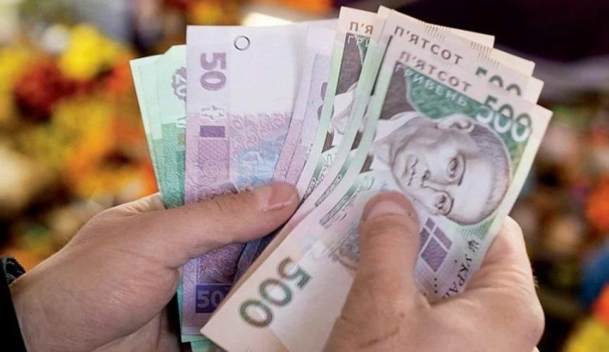 Украинцам повысят прожиточный минимум: когда и на сколько