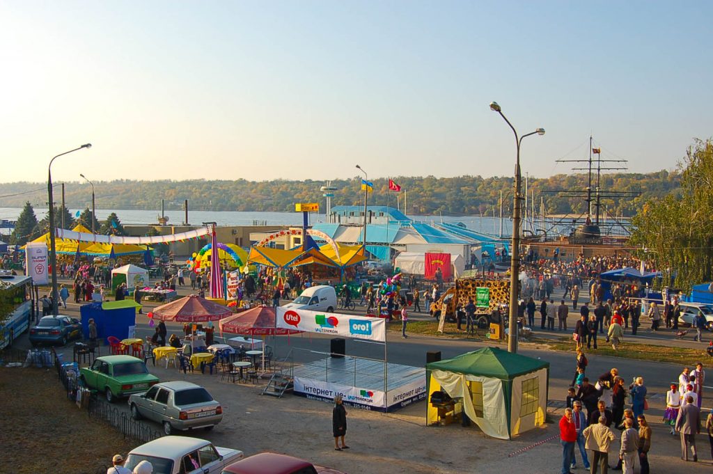 Покровская ярмарка в Запорожье под угрозой срыва: в МОЗ заявили об ограничениях