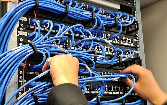 Интернет-провайдеров собираются обязать «сдавать» украинцев правоохранителям