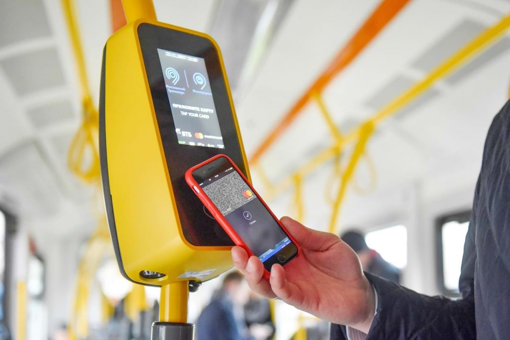 Запорожцы просят создать приложение и карту для бесконтактной оплаты проезда: петиция