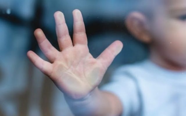 Оказалась не нужна родителям: медики выхаживают одномесячную малышку в Энергодаре