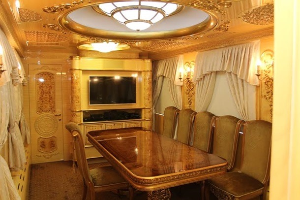 Холодильник, компьютер и ванная комната: Укрзализныця предлагает VIP-поездки на период карантина (ФОТО)