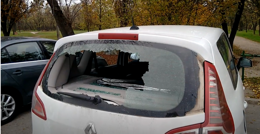 Опасная Хортица: запорожцы призывают власть решить проблему со вскрытыми авто (ВИДЕО)