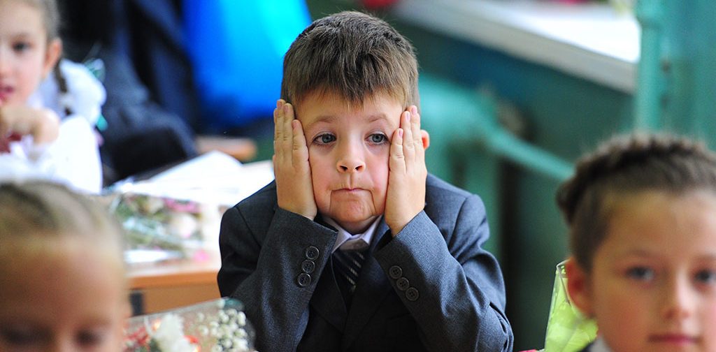 Дома нет интернета: в Украине судили маму школьника, который пропускал уроки онлайн