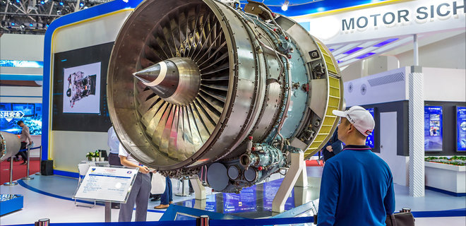 В Запорожье сотрудники завода украли авиационный двигатель — СМИ