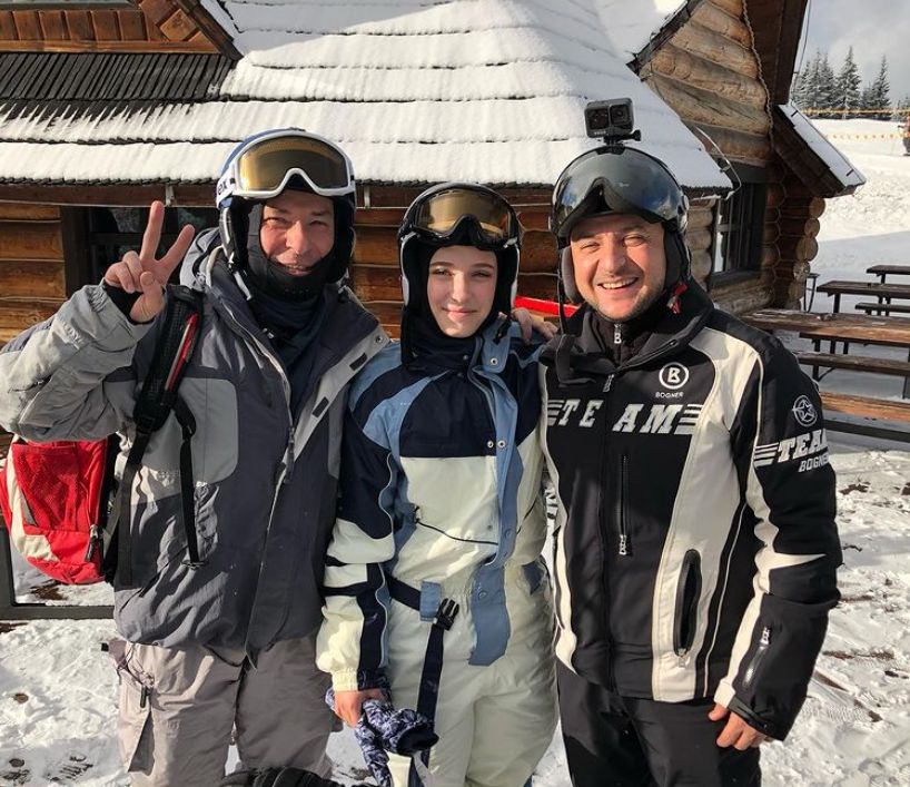 В Украине появилась свободная от локдауна зона — Зеленский в Буковеле (ФОТО)