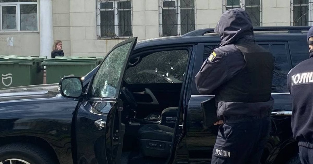 Расстрелянный киллером в Днепре мужчина оказался полным тезкой бандита