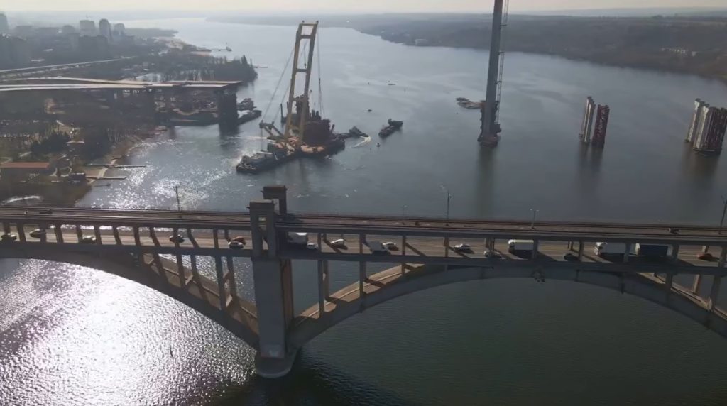 Было-стало: как во время строительства за 4 месяца изменились мосты в Запорожье (ФОТО)