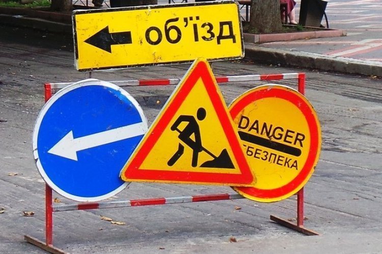 В Запорожье перекроют часть дороги: автобусы изменят маршрут движения