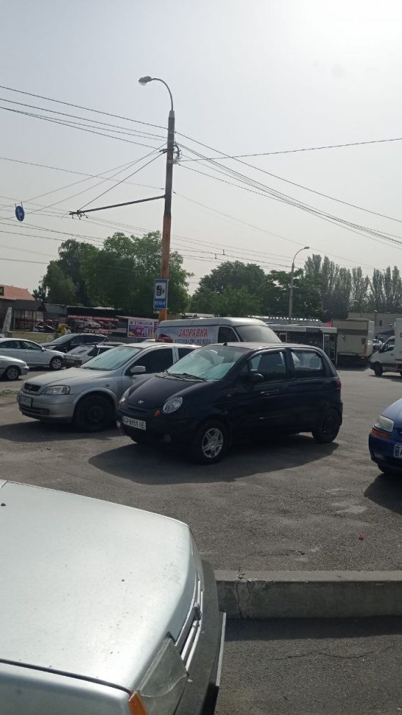 ДТП перед плотиной: транспорт стоит в пробке