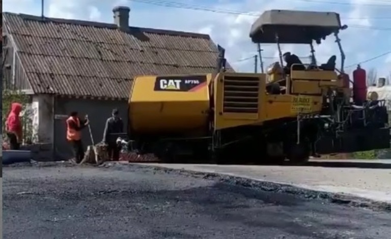 В Запорожской области начал разрушаться новый мост, из-за которого «убили» окрестные дороги (ФОТО)