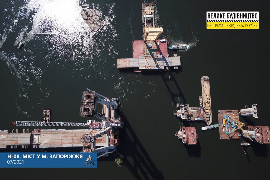 До конца июля в Запорожье смонтируют все секции вантового моста, — Укравтодор (ФОТО)