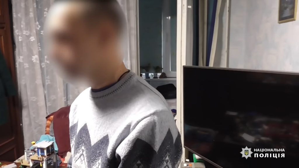 В Запорожье тренер по акробатике делал порноснимки учениц и выставлял в DarkNet (ВИДЕО)