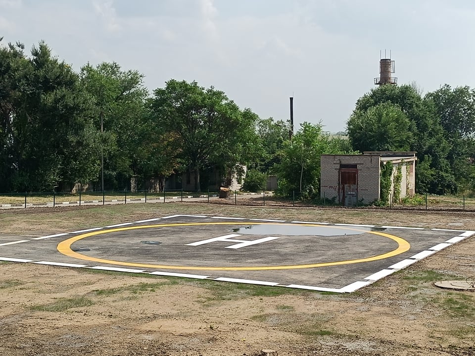 В Запорожье при больнице построили вертолетную площадку (ФОТО)