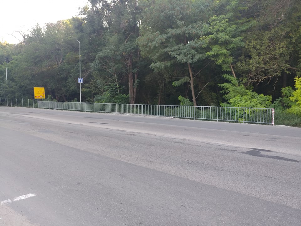 В Запорожье к «Эпицентру» проложат тротуар с освещением (ФОТО)