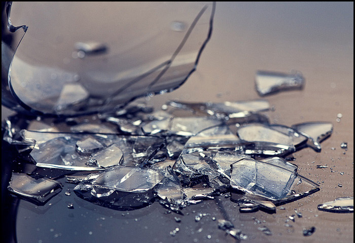 В Бердянске женщина избила пенсионерку бутылкой, а ее ребенок угрожал перцовкой (ФОТО)