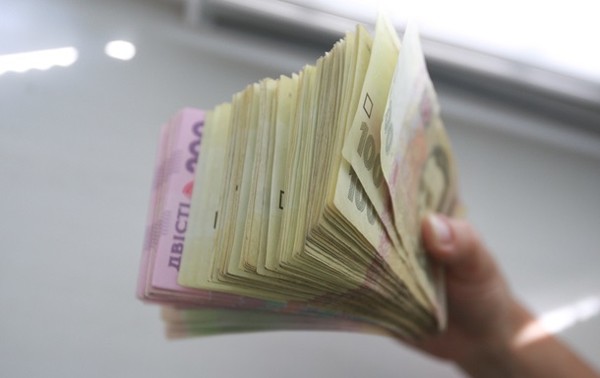 В Запорожской области ищут владельца пакета с деньгами: нужно назвать точную сумму (ФОТО)