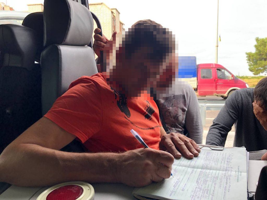 В Бердянске мертвецки пьяный водитель поставил рекорд по количеству промилле (ФОТО, ВИДЕО)