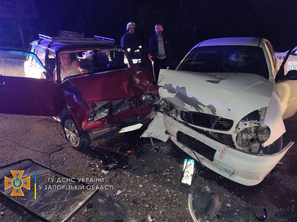 В Запорожье ДТП с 4-мя пострадавшими: среди них 8-летний ребенок (ФОТО)