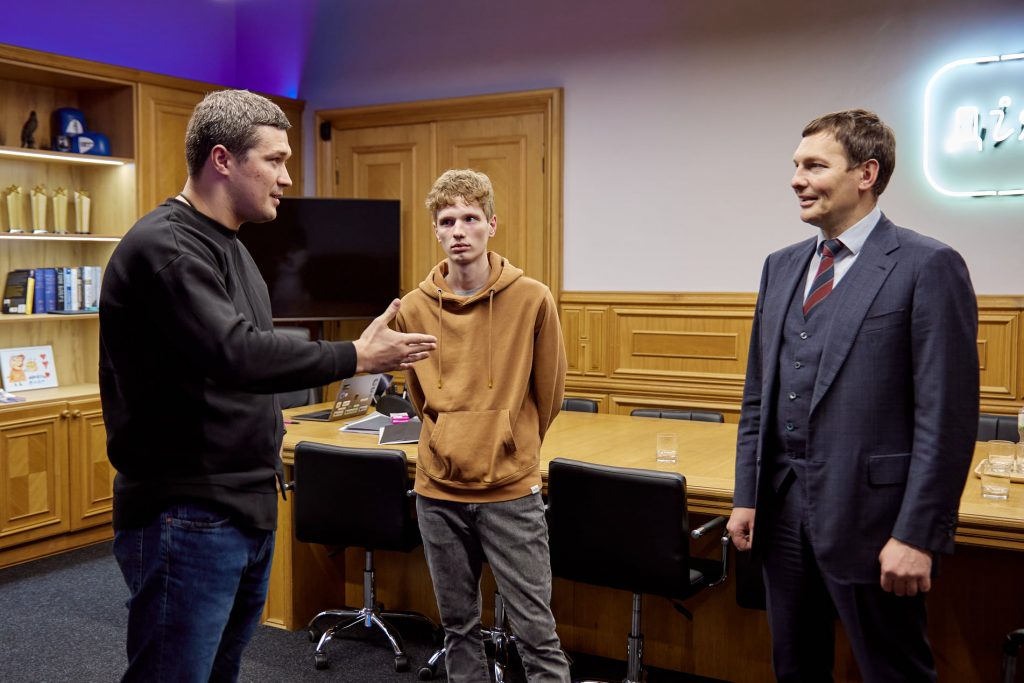 «Стеснительный, но очень умный»: создатель фейковой «Дия» из Запорожья поработает в Минцифры (ФОТО)