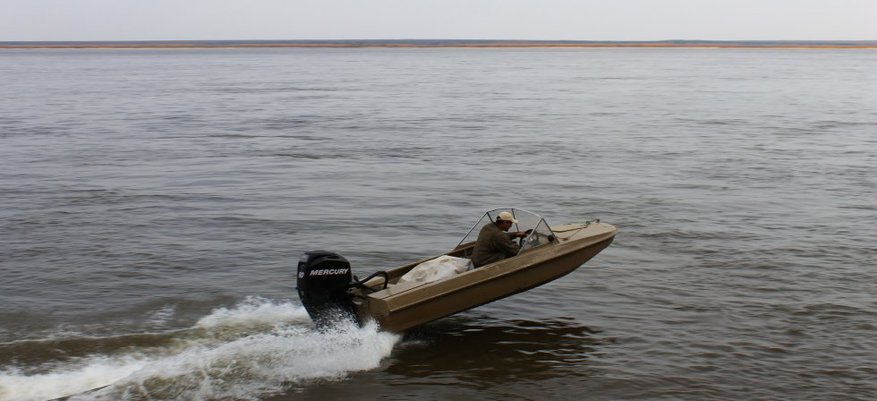Под Запорожьем произошло ЧП на воде: мужчина попал под моторную лодку
