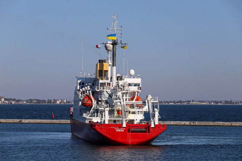 Украина приобрела ледокол для полярников: сколько стоит и как выглядит (ФОТО)