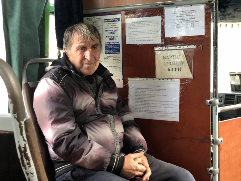 Маршрутчик спас жизнь юноше-пассажиру в Запорожской области (ФОТО)