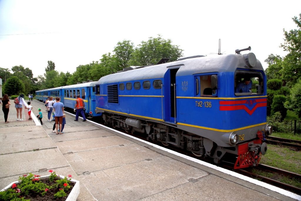 В Запорожье на ДЖД прекратили движение поездов