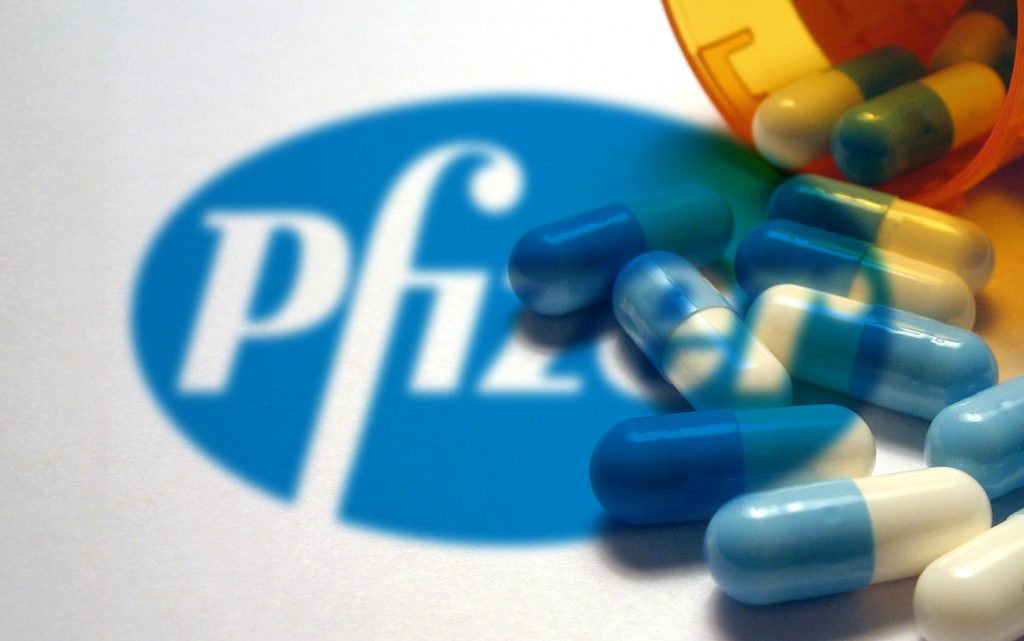 В Украине начинаются испытания таблеток Pfizer и Merck от коронавируса