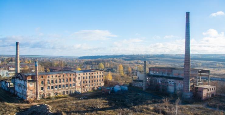 В Харькове взорвали старый фаянсовый завод: зрелищное ВИДЕО