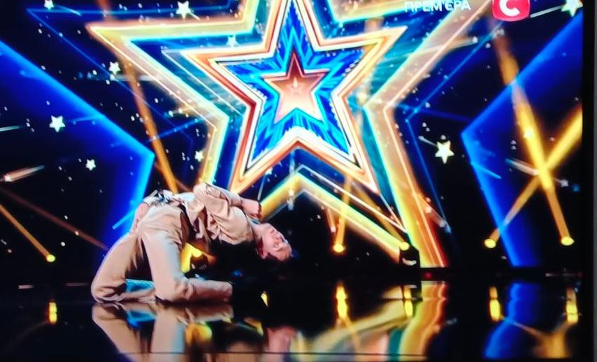 Юный чиновник из Запорожья показал танец на каблуках на шоу «Україна має талант» (ВИДЕО)