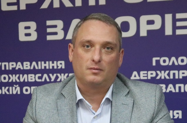 Полмиллиона долларов наличными. Квартиры, дома, машины. Люстрированный налоговик из Днепра претендует на кресло главы Запорожской службы