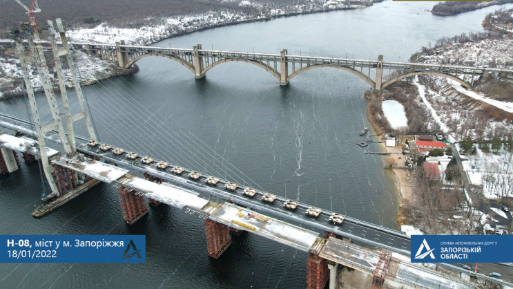 Названо время открытия проезда по вантовому мосту в Запорожье