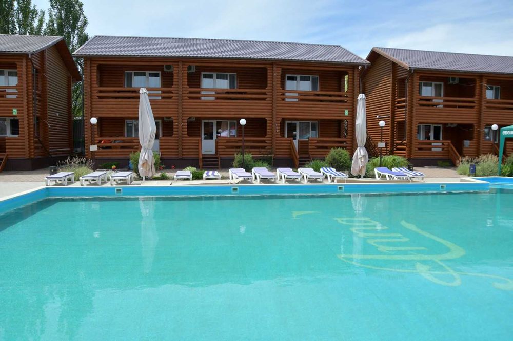 На побережье Азовского моря выставили на продажу эко-апартаменты для отдыха или бизнеса (ФОТО)