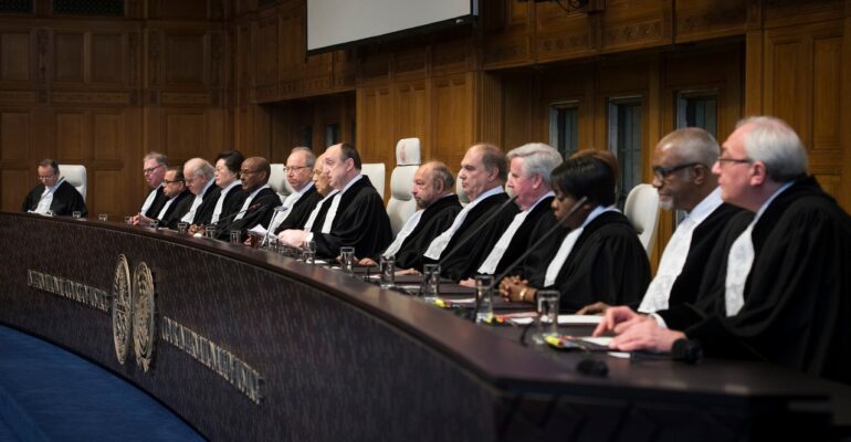 Из-за войны в Украине 42 страны обратились в суд в Гааге: началось расследование